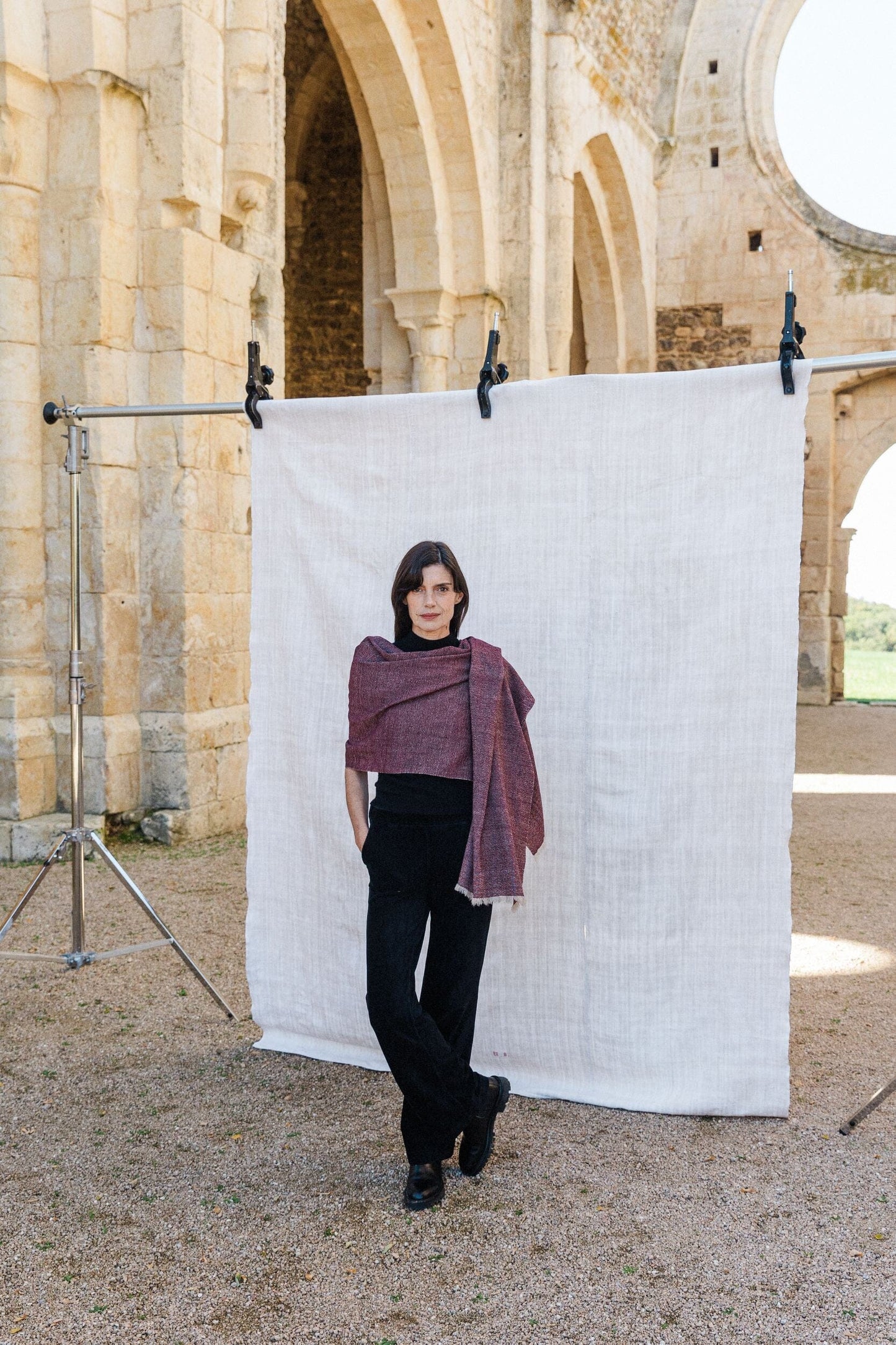 Chal de cashmere con flecos realizado a mano en España por ÁBBATTE