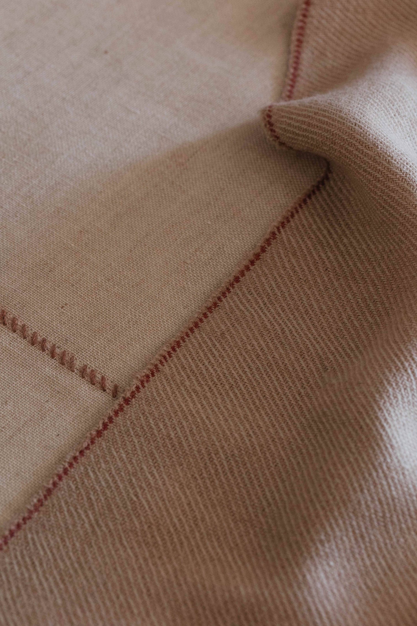 abbatte-manta-espiga-alpaca-nuez-raya-rosa