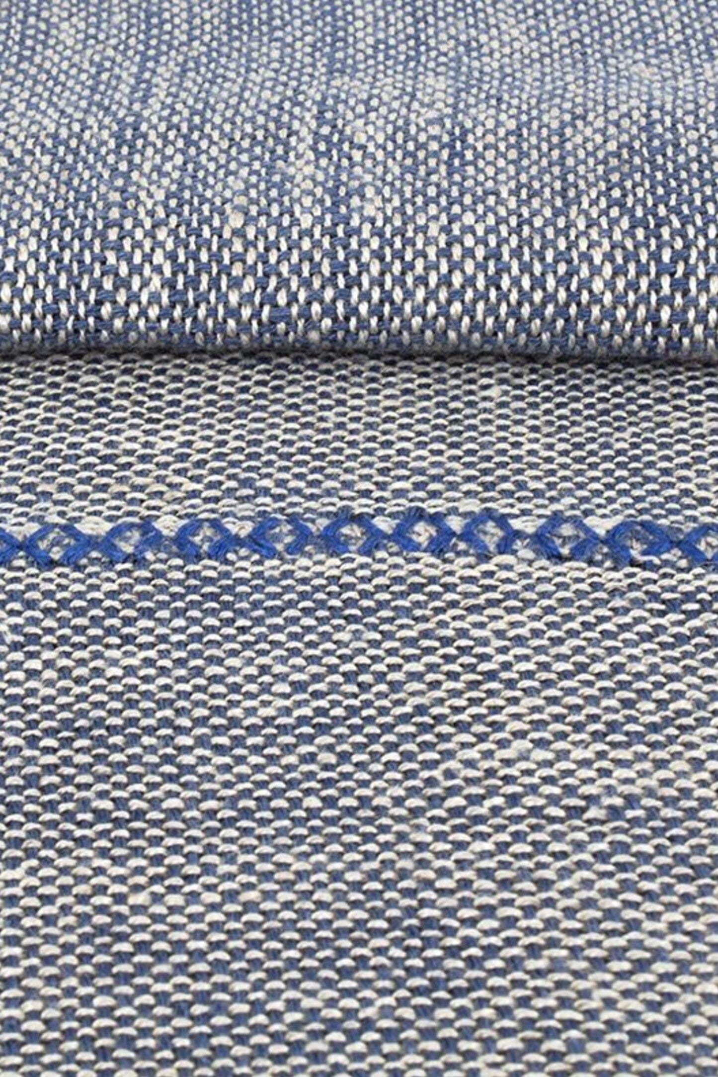Mantel de lino azul hecho en España por ÁBBATTE