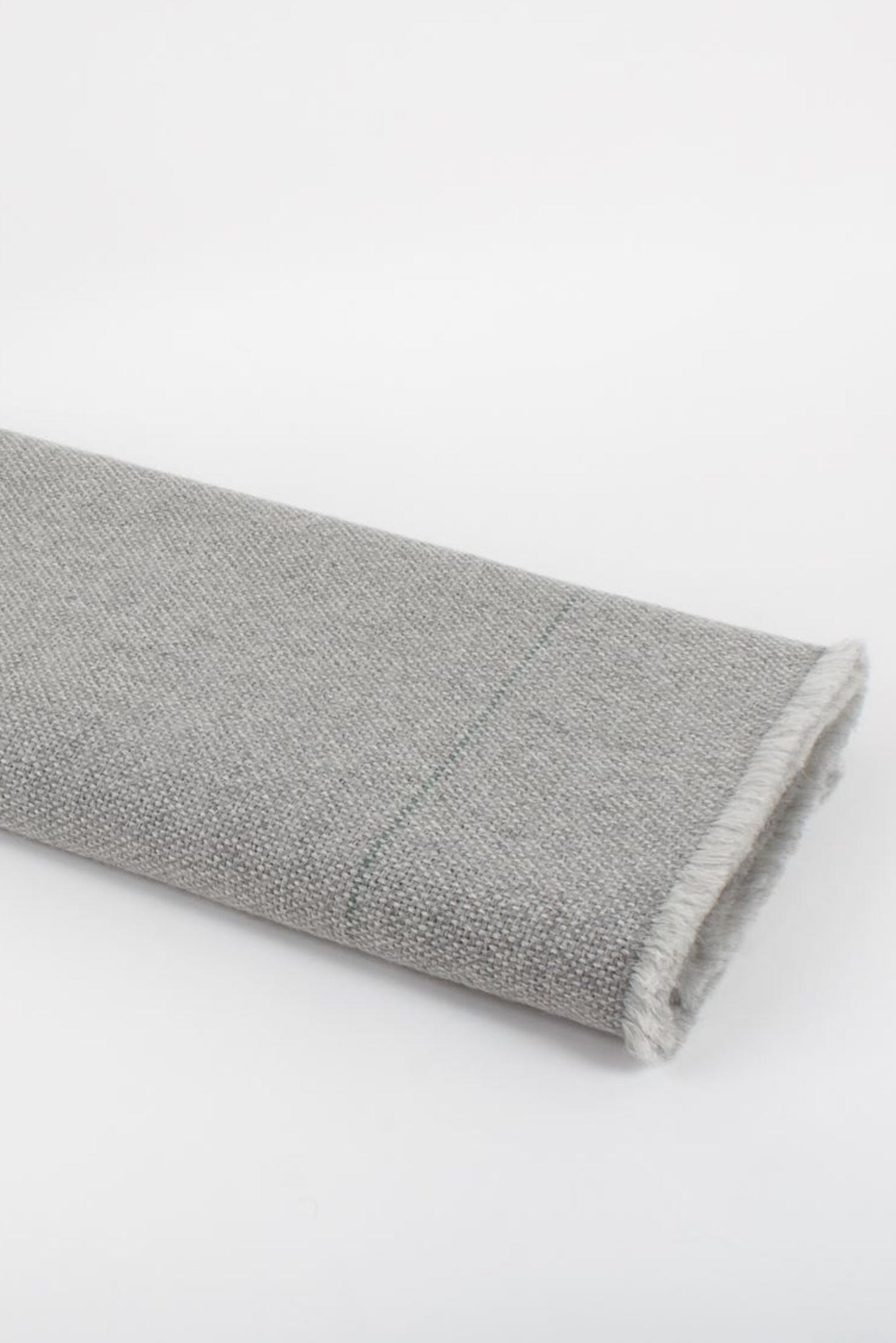 Pie de cama artesanal en alpaca realizado en España, de ÁBBATTE