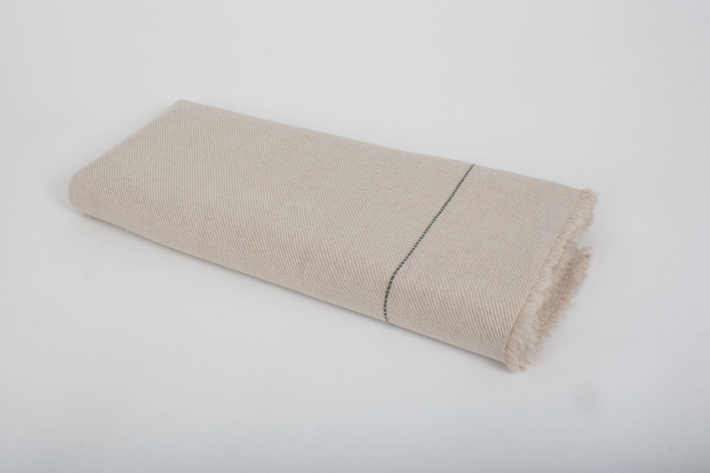 Manta doble faz de Cashmere crudo