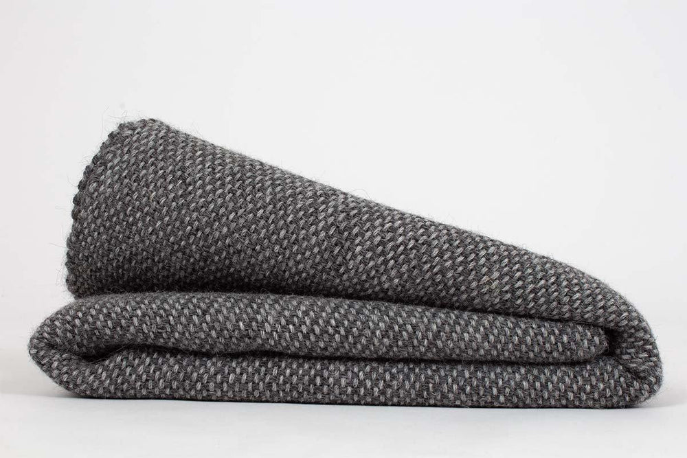 Manta de Alpaca gris lluvia y marengo