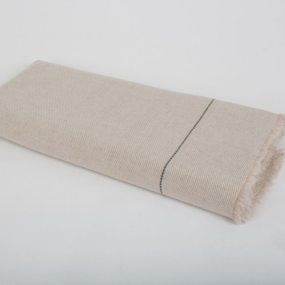 
                  
                    Manta doble faz de Cashmere crudo
                  
                