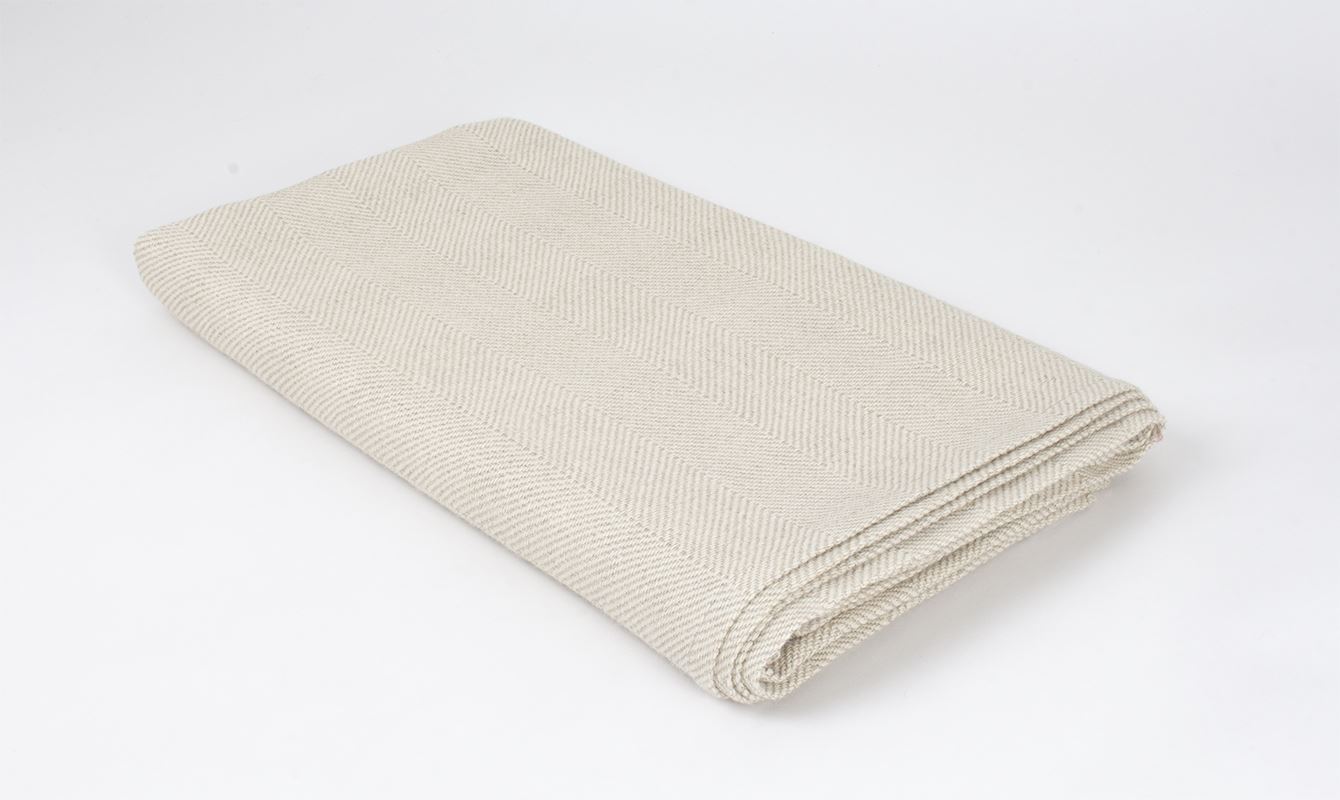 Manta en espiga de Lino gris lejiado con Alpaca cruda